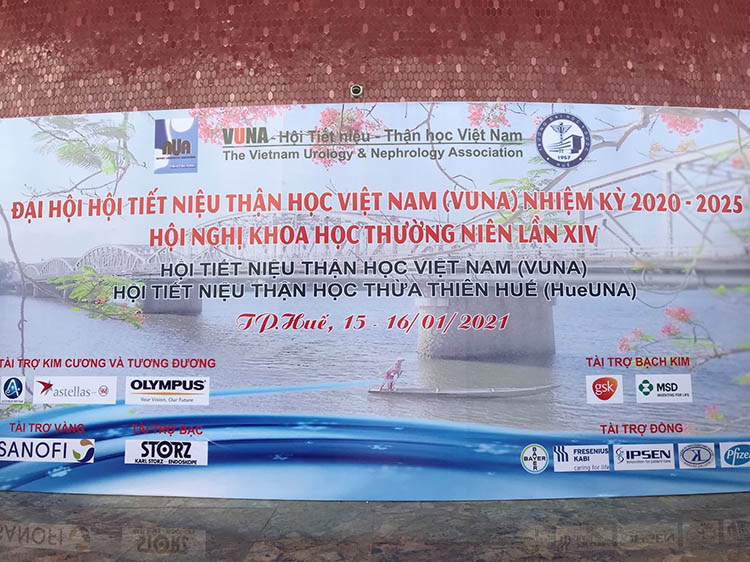 Vương Bảo tham gia Hội nghị Khoa học thường niên lần thứ 14 Hội Tiết Niệu – Thận học Việt Nam